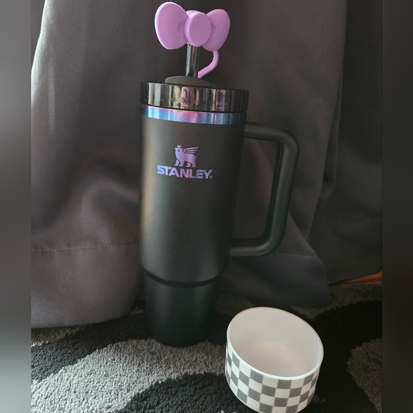 Stanley Tumbler Black Chroma 30oz - Picture 2 of 6